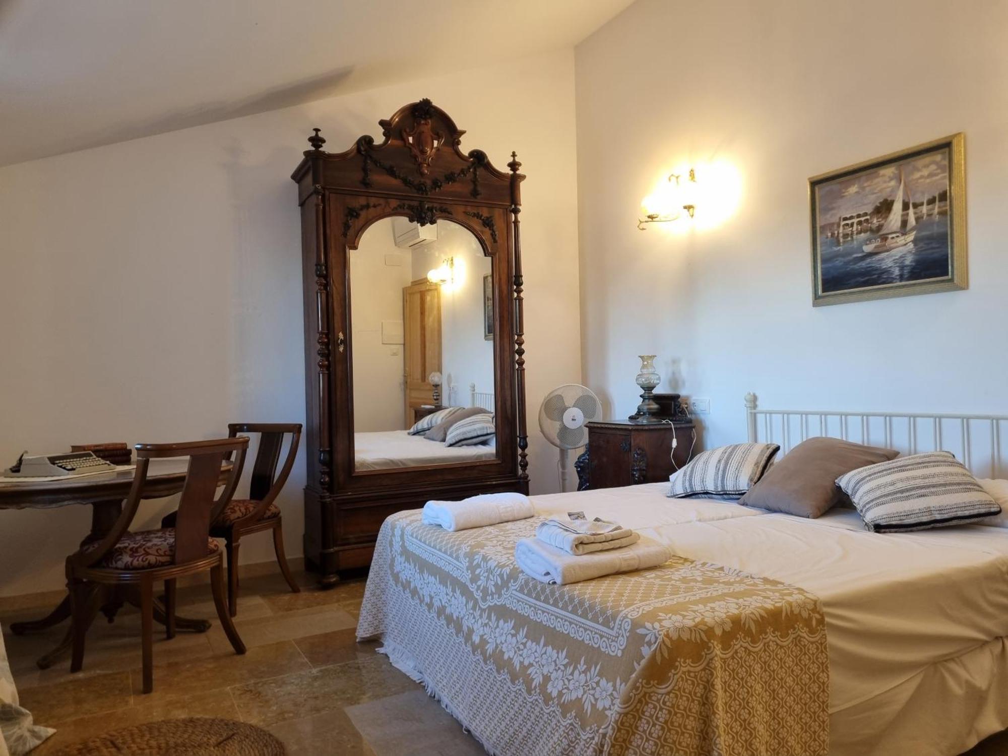 Castell Granadella Hotel L'Ampolla Luaran gambar